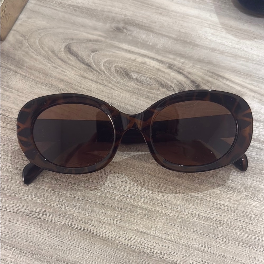 Stylish Round Brown Sunglasses